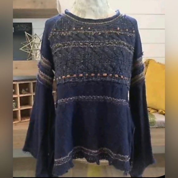 Free People Craft Time Bell Sleeve - Picture 7 of 8